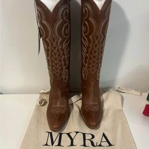 Myra Nalejandra Leather Boots - Brown